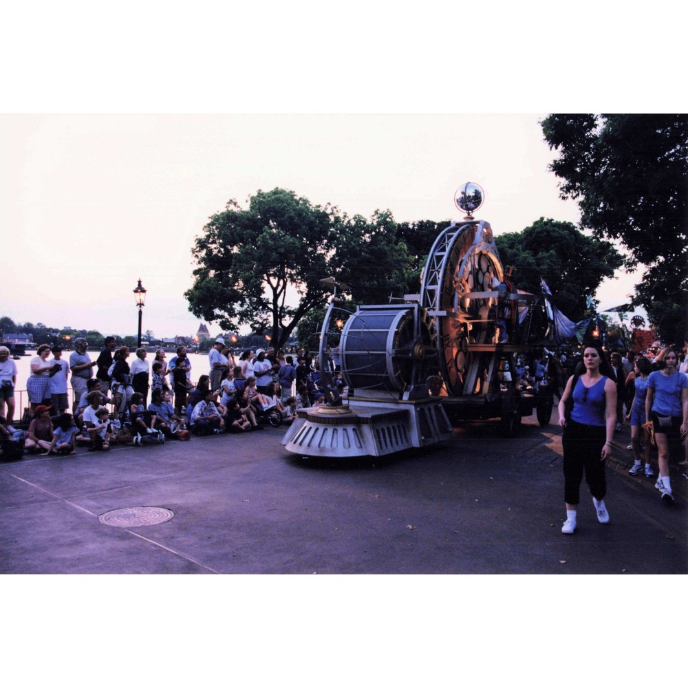 Walt Disney World EPCOT Tapestry of Nations Parade Float Photo 4x6 Snapshot - Picture 1 of 2